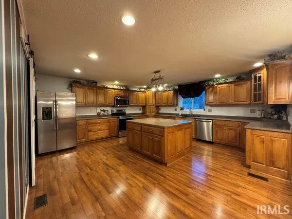 $369,900 | 706 Brett Cabel Road, Washington, IN 47501