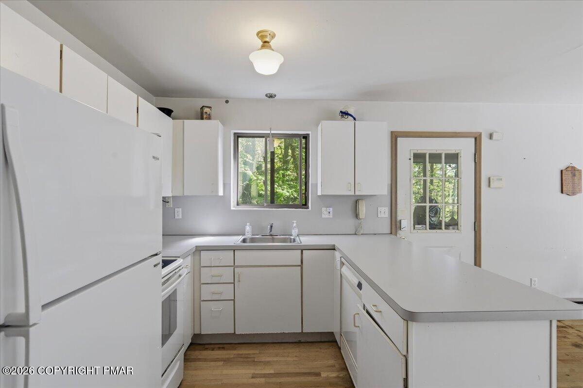 172 Brookfield Road Lake Ariel, PA 18436 - Photo 13 of 35 Kitchen