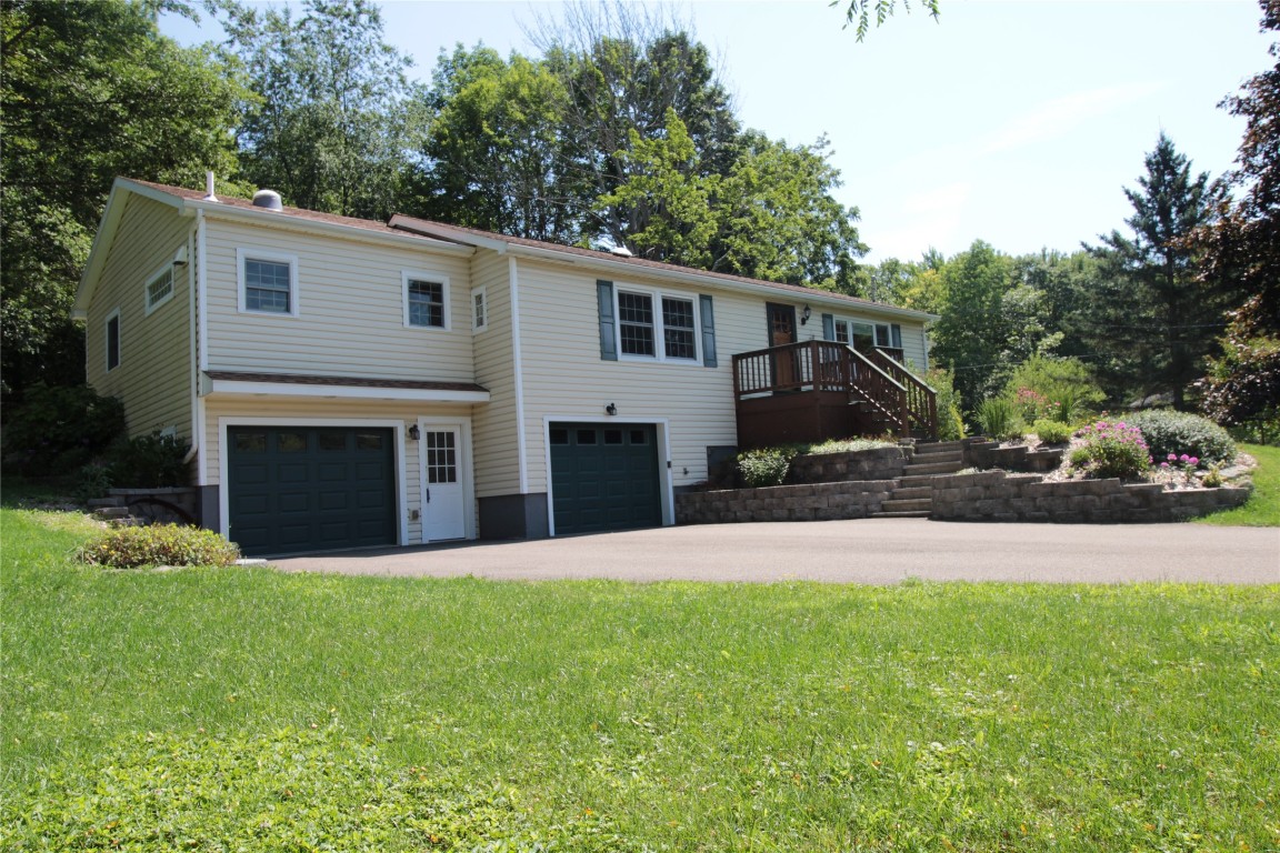 4350 Foster Valley Road Endicott, NY 13760 - Photo 1 of 50 Gallery Image 1