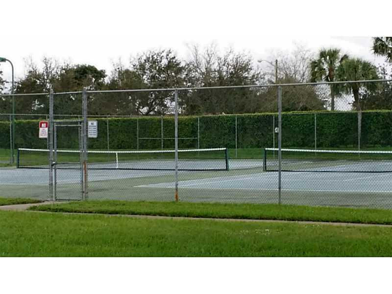 9889 Liberty Court Boca Raton, FL 33434 - Photo 25 of 25 Tennis Court