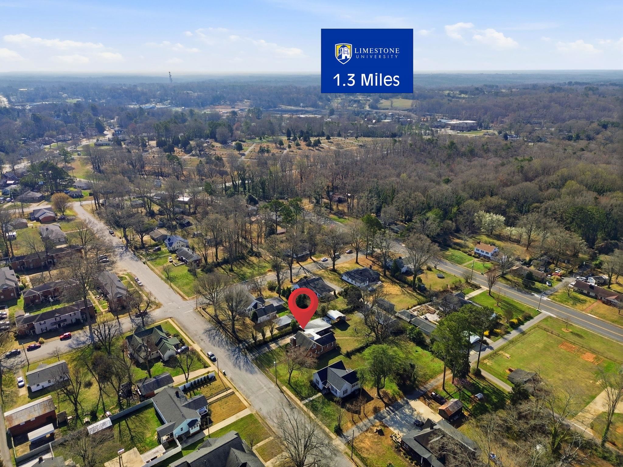 208 East Fairview Avenue Gaffney, SC 29340 - Photo 10 of 43