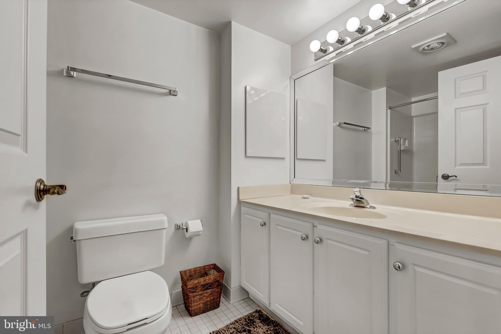 14801 Pennfield Circle, Unit 312 Silver Spring, MD 20906 - Photo 16 of 25 Hall full bath