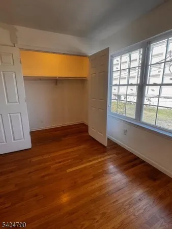 $3,000 | 81 Hawthorne Avenue, Unit 3, Newark, NJ 07112