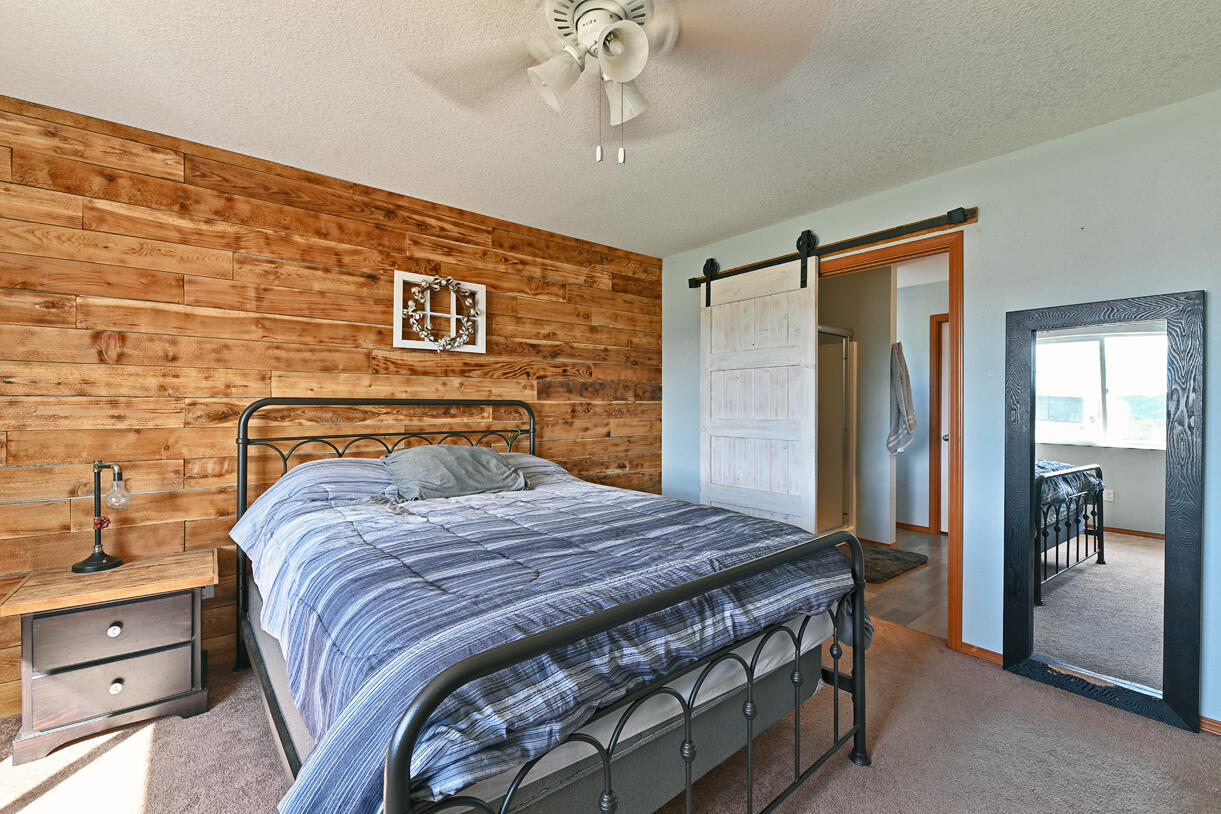 7521 High Banks Road Central Point, OR 97502 - Photo 17 of 28 DSC_1350
