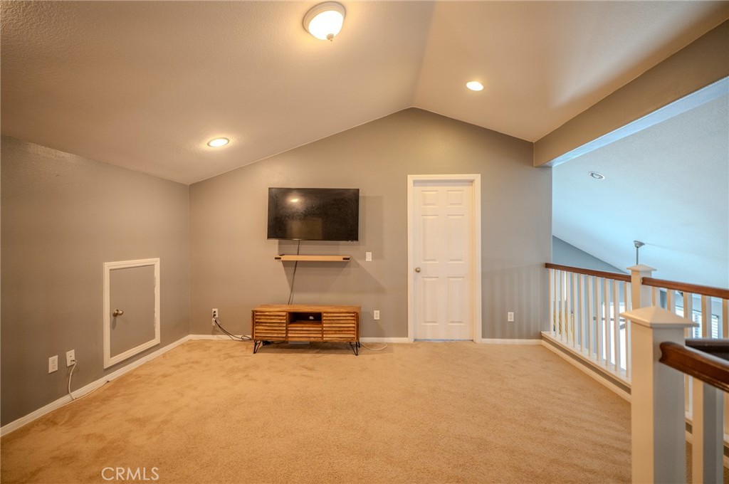 1895 Silver Drop Lane Hemet, CA 92545 - Photo 18 of 50 Loft