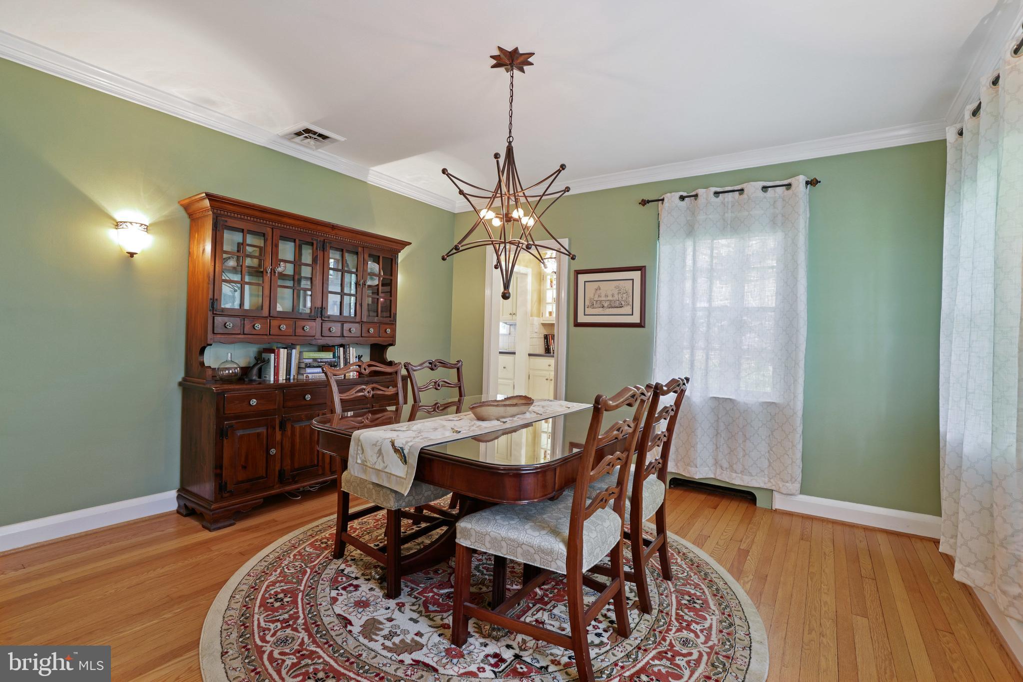 5108 Springlake Way Baltimore, MD 21212 - Photo 11 of 53