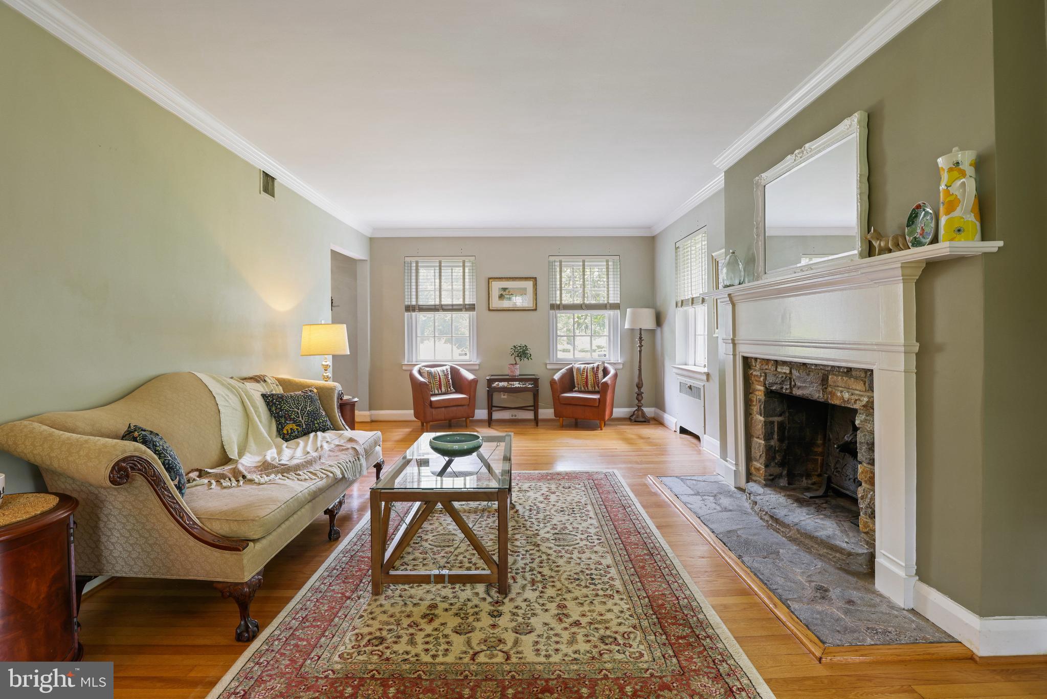 5108 Springlake Way Baltimore, MD 21212 - Photo 4 of 53