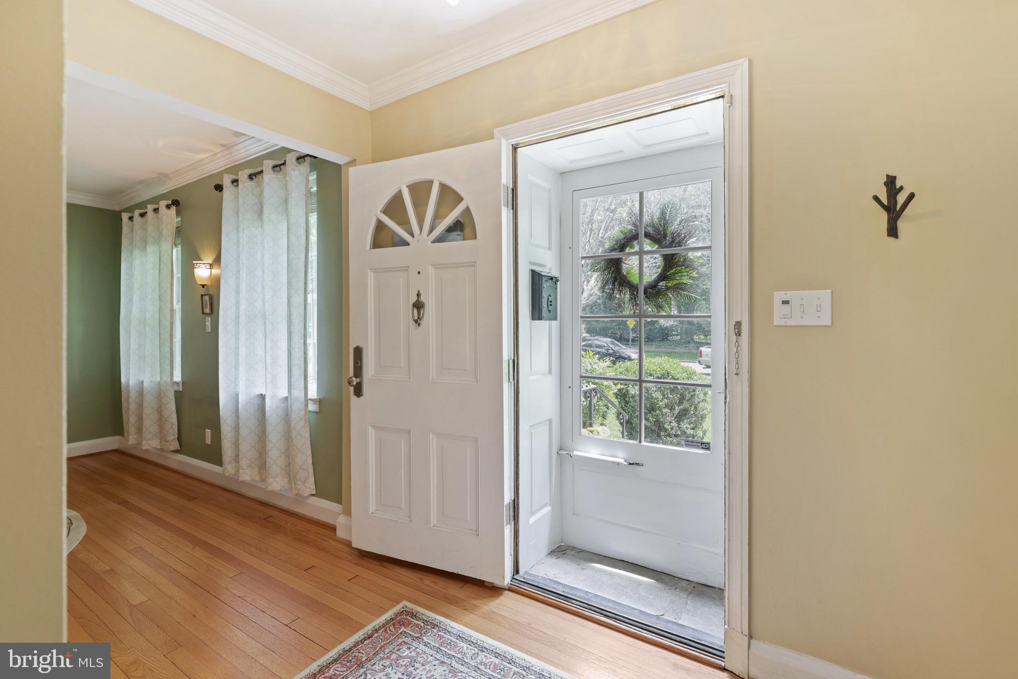 5108 Springlake Way Baltimore, MD 21212 - Photo 7 of 53