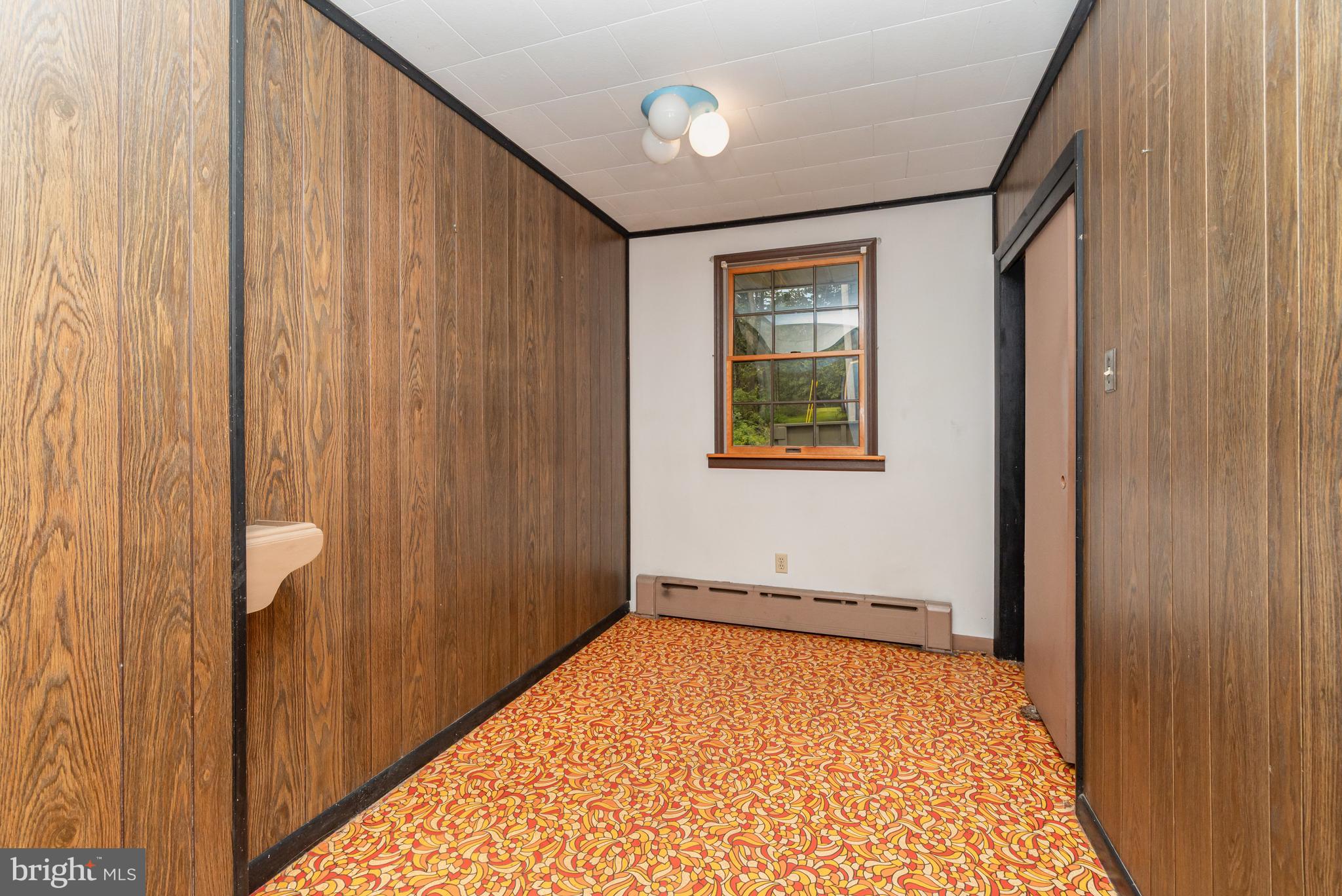 199 State Road Barnesville, PA 18214 - Photo 20 of 55 an empty room with windows