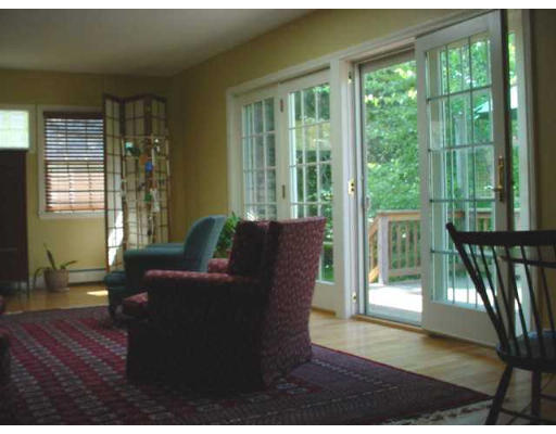 31 Bannister Road Andover, MA 01810 - Photo 9 of 10 Gallery Image 9
