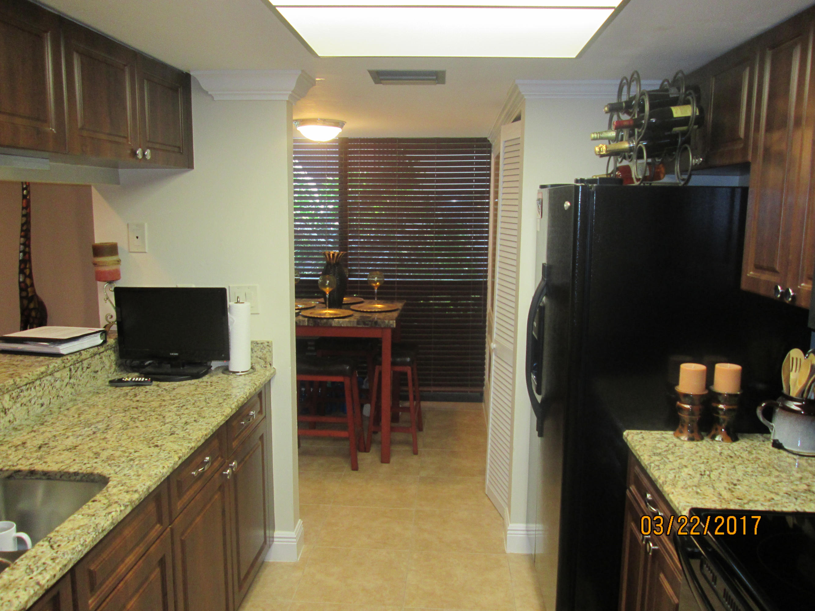 4267 Wood Ride Road, Unit B Boynton Beach, FL 33436 - Photo 11 of 34 Kitchen