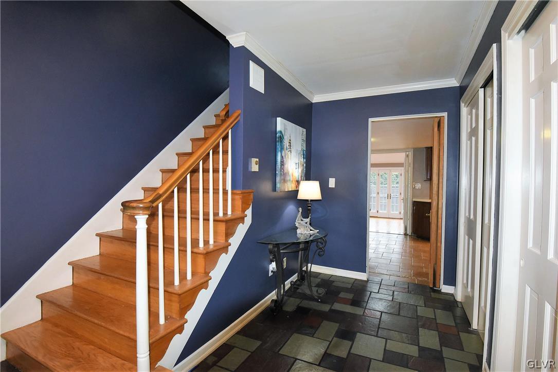 578 Biery Bridge Road Bethlehem, PA 18017 - Photo 4 of 33 Gallery Image 4