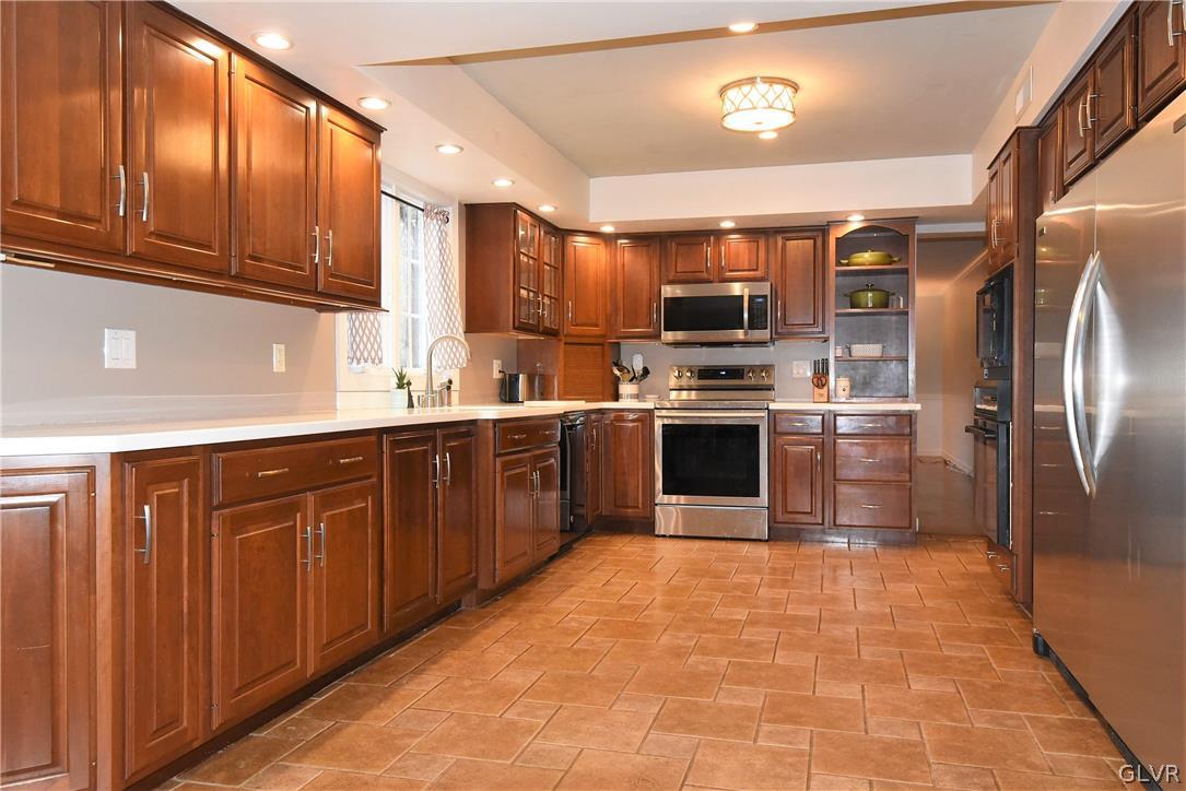 578 Biery Bridge Road Bethlehem, PA 18017 - Photo 6 of 33 Gallery Image 6