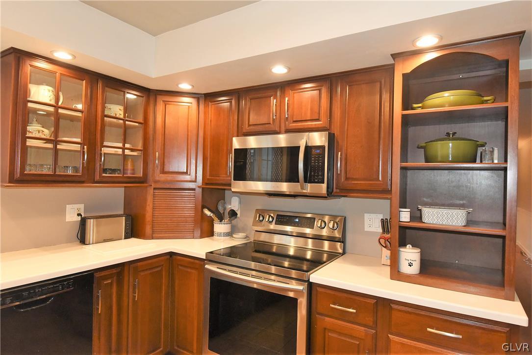 578 Biery Bridge Road Bethlehem, PA 18017 - Photo 7 of 33 Gallery Image 7