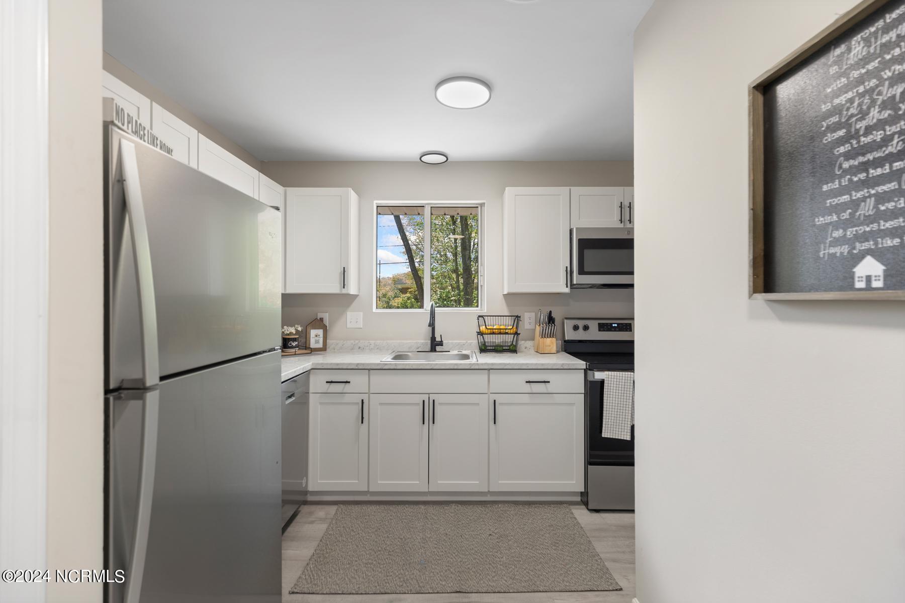 5301 Andover Road Wilmington, NC 28403 - Photo 11 of 28 11
