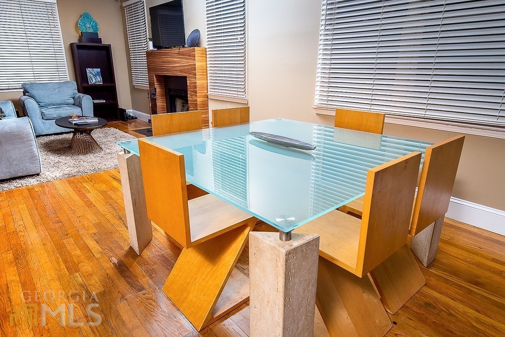 570 Reed Street Southeast Atlanta, GA 30312 - Photo 6 of 19 Dining Area