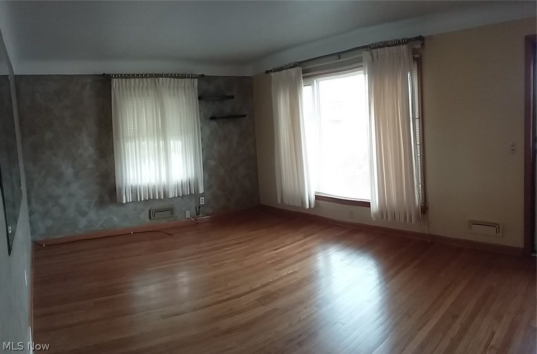 6307 State Road Cleveland, OH 44134 - Photo 7 of 29
