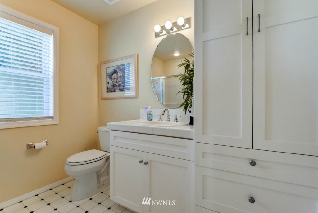 28811 Northeast 10th Street Carnation, WA 98014 - Photo 11 of 25