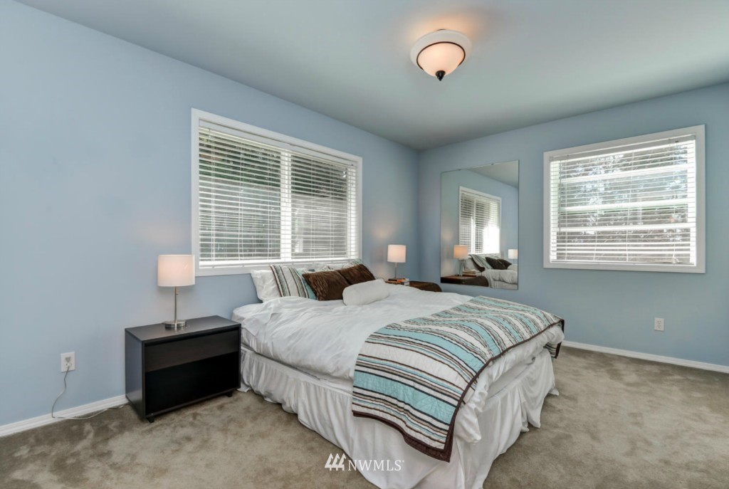 28811 Northeast 10th Street Carnation, WA 98014 - Photo 12 of 25