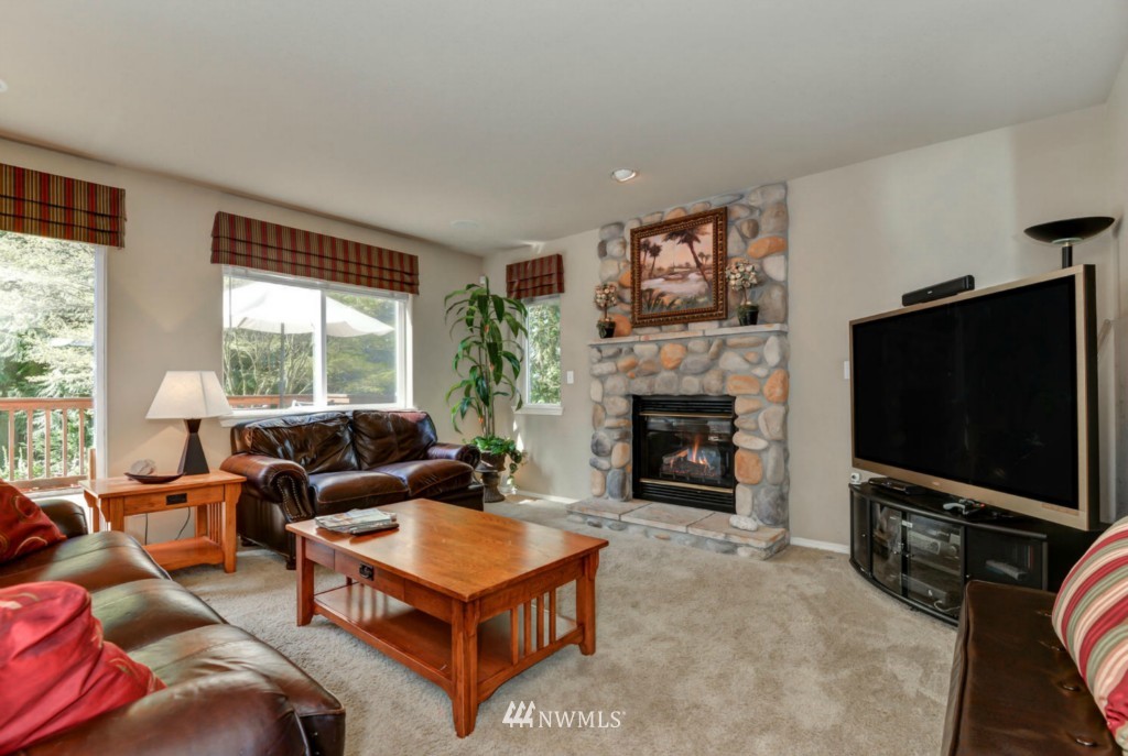 28811 Northeast 10th Street Carnation, WA 98014 - Photo 14 of 25