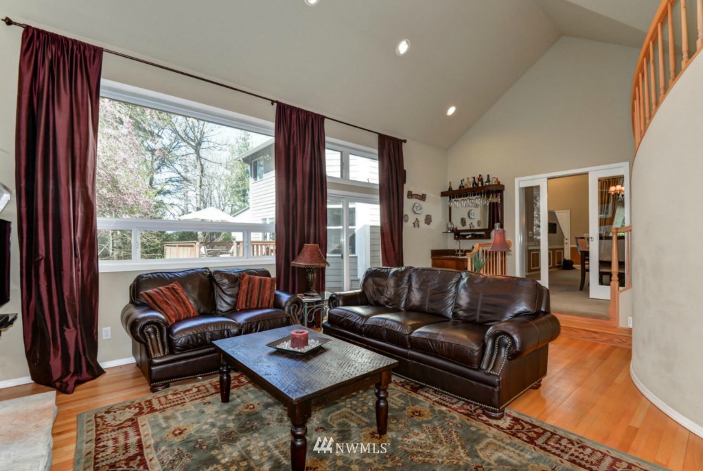 28811 Northeast 10th Street Carnation, WA 98014 - Photo 7 of 25