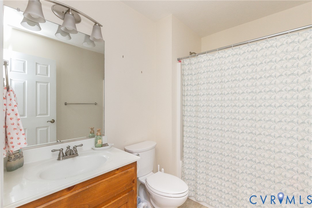 219 Pine Ridge Road Aylett, VA 23009 - Photo 23 of 38 Hall Bath
