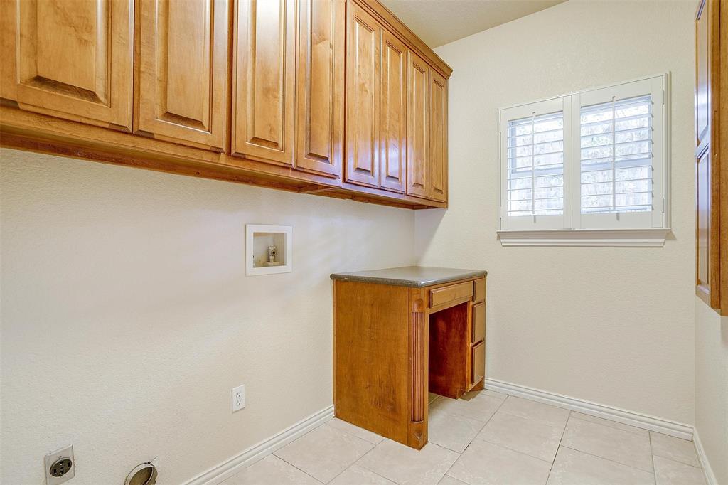 8027 Ravenswood Road Granbury, TX 76049 - Photo 8 of 21