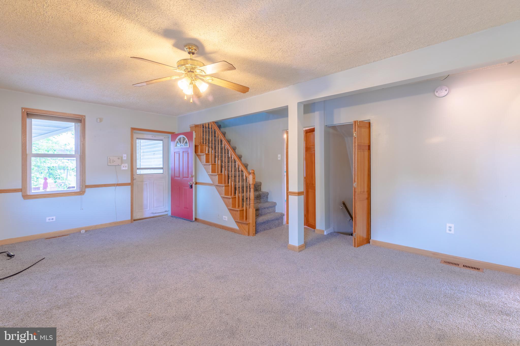 6920 Homeway Baltimore, MD 21222 - Photo 6 of 11