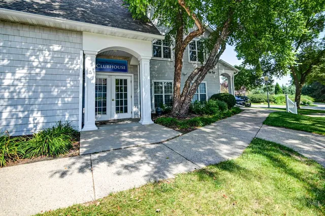 $245,900 | 901 Harbor House Drive, Unit 5, Madison, WI 53719