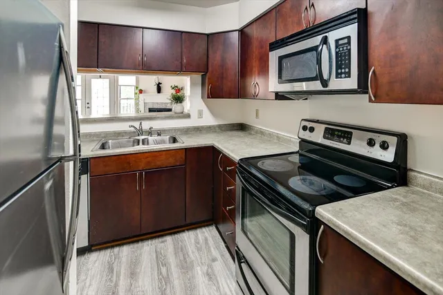 $245,900 | 901 Harbor House Drive, Unit 5, Madison, WI 53719