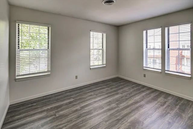 $245,900 | 901 Harbor House Drive, Unit 5, Madison, WI 53719