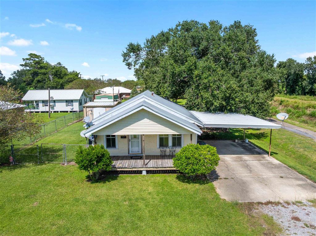 1209 Levert Street Gueydan, LA 70542 - Photo 2 of 16