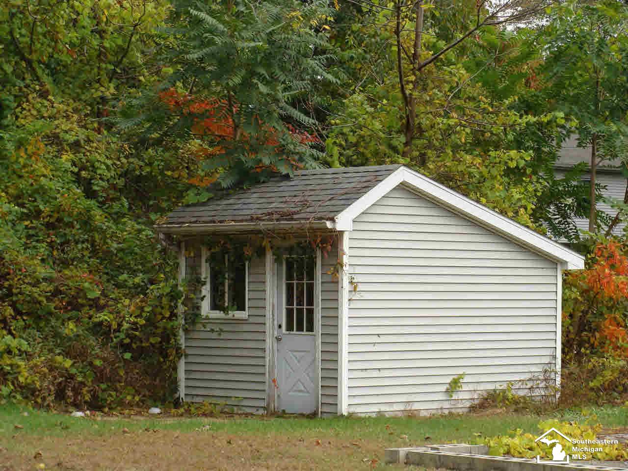 6876 Jackman Road Temperance, MI 48182 - Photo 9 of 10 Shed