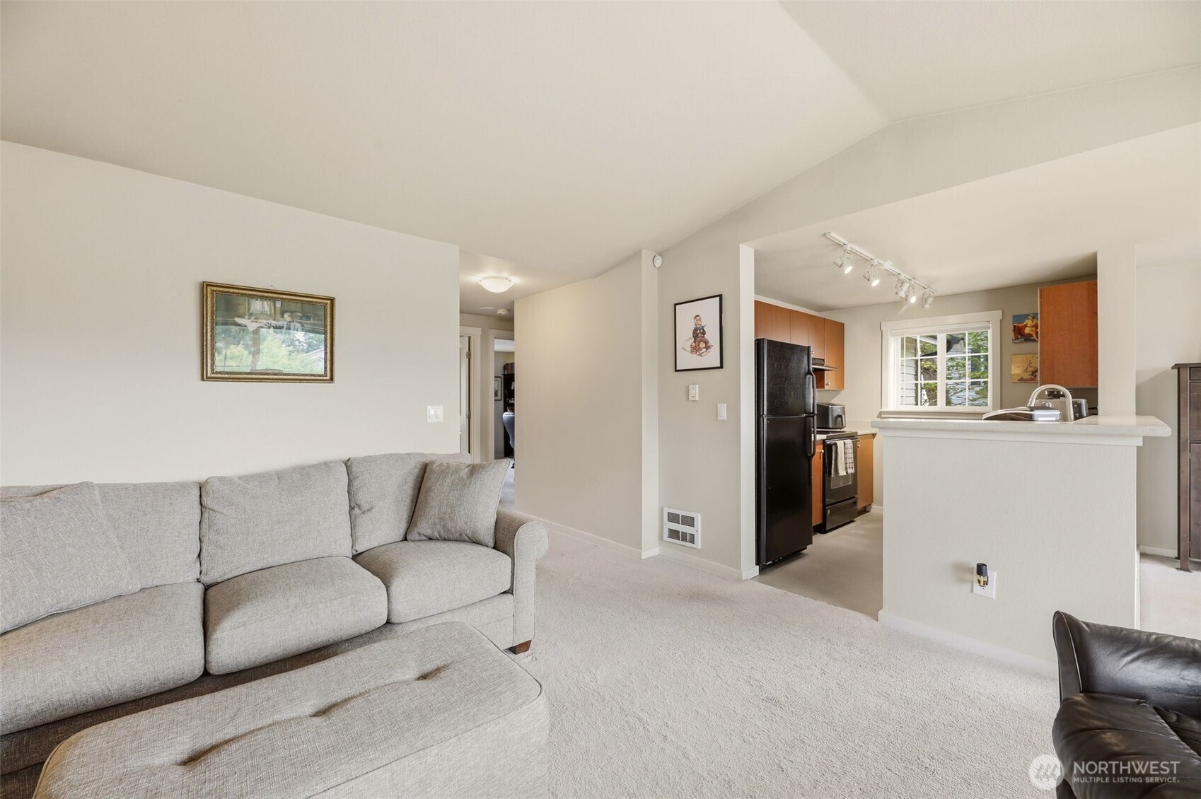 12404 East Gibson Road, Unit H301 Everett, WA 98204 - Photo 5 of 32