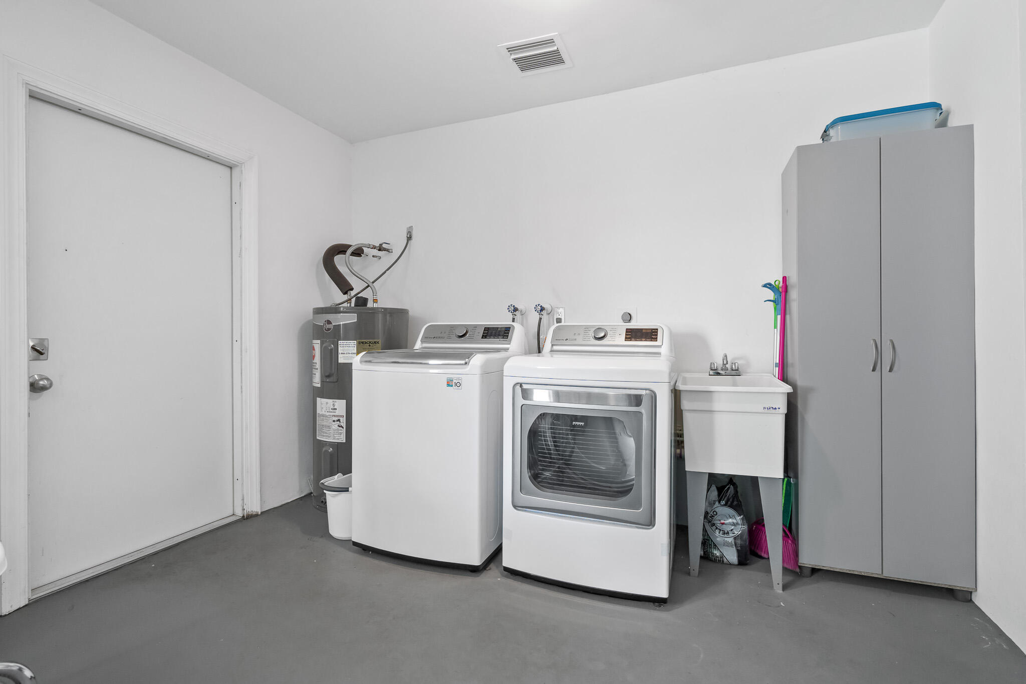 1345 Southwest 12th Street Boca Raton, FL 33486 - Photo 49 of 57 Washer & Dryer