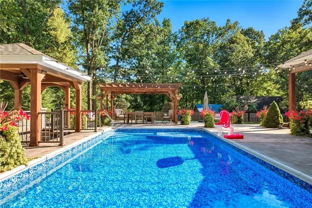 a view of outdoor space yard and patio
