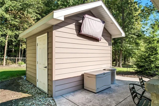 a view of a back yard of the house