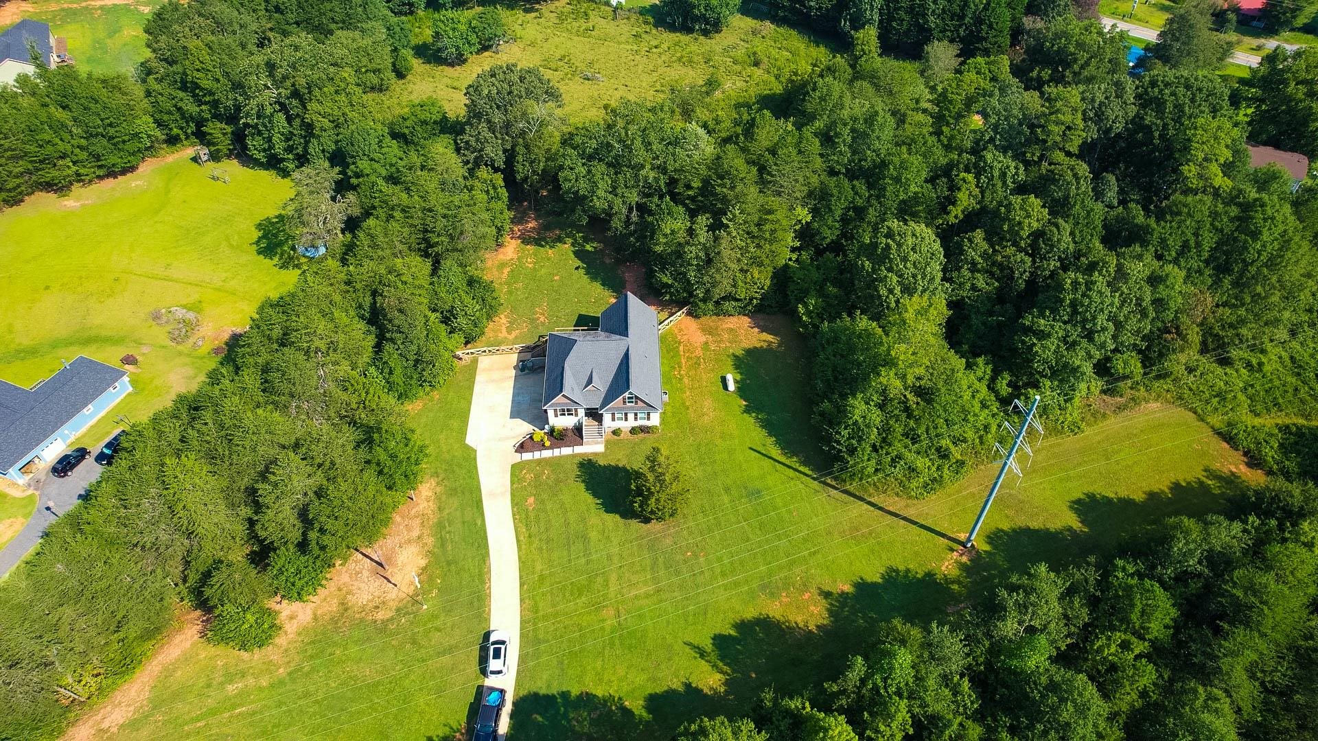 174 Timberlake Drive Inman, SC 29349 - Photo 5 of 36