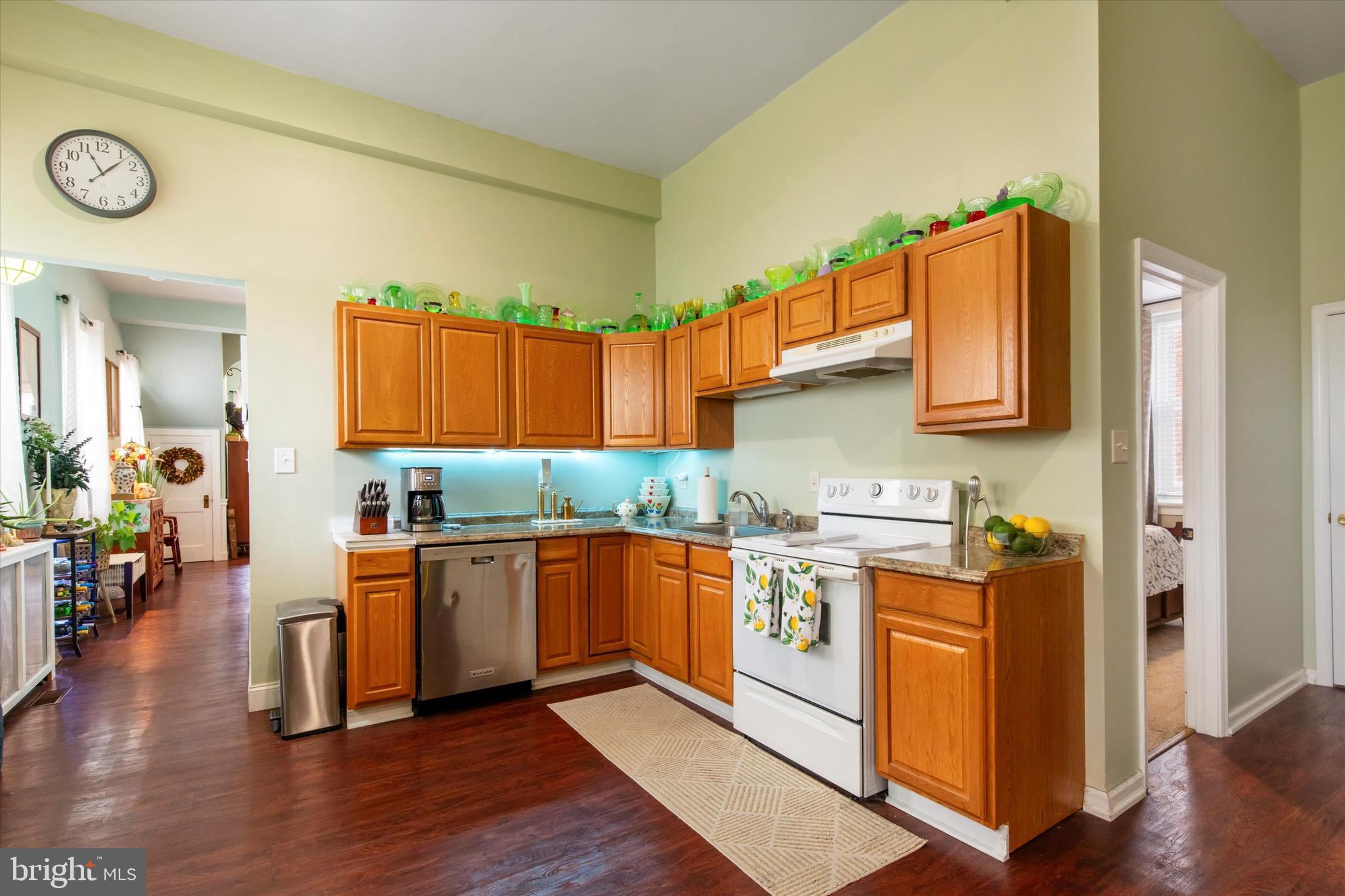 32-34 4th Street Pennsburg, PA 18073 - Photo 8 of 25 unit 2