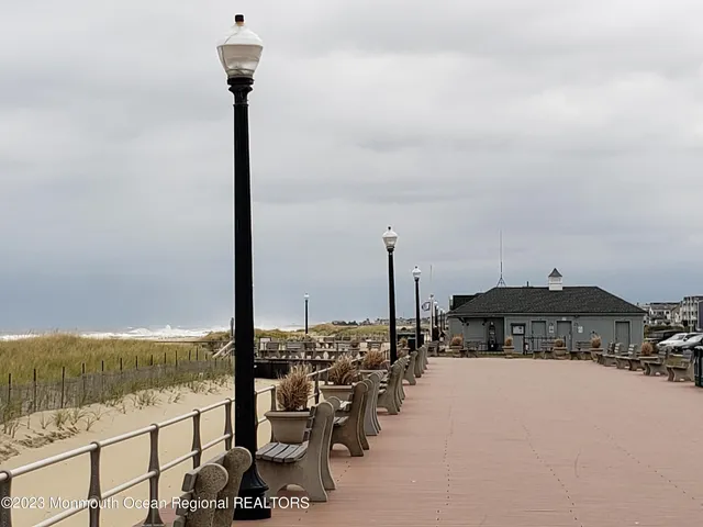 $1,825 | 23 Abbott Avenue, Unit 2W, Ocean Grove, NJ 07756