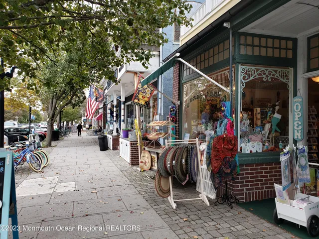 $1,825 | 23 Abbott Avenue, Unit 2W, Ocean Grove, NJ 07756