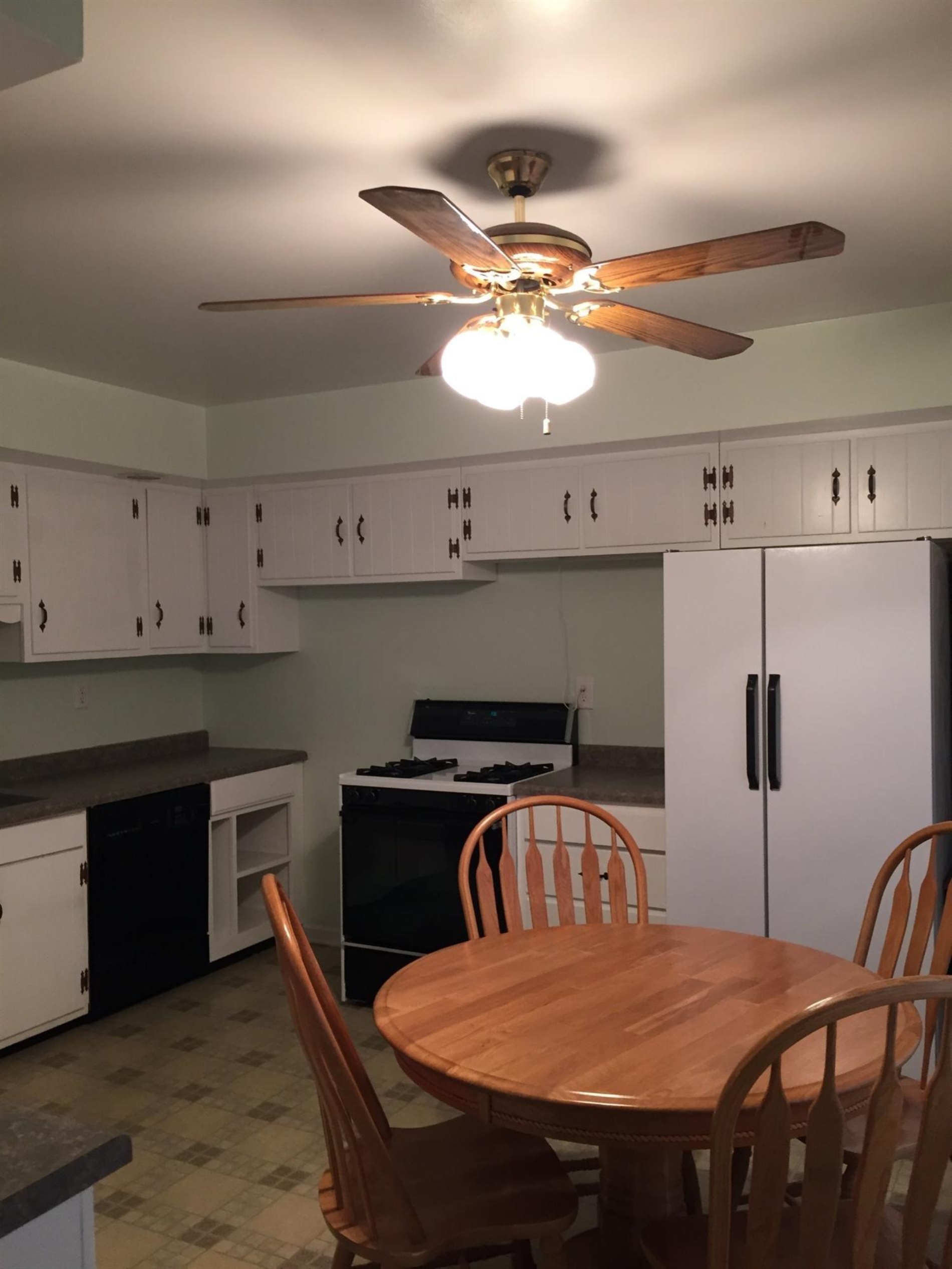 239 Maxwell Street Crown Point, IN 46307 - Photo 5 of 10 1900x2533
