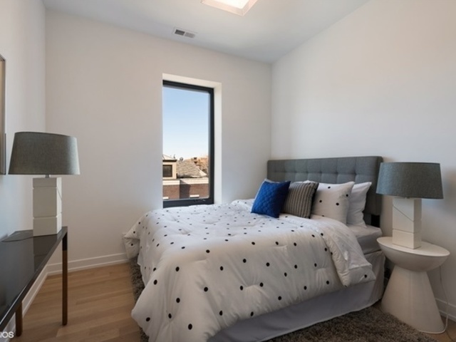 1244 West Huron Street, Unit 1 Chicago, IL 60642 - Photo 11 of 16