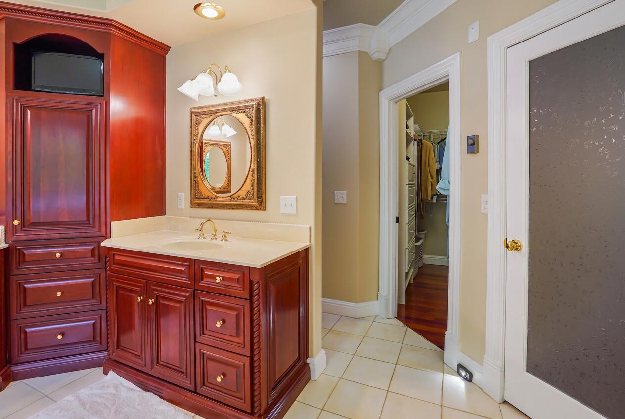 1836 Ferry Road Somerset, KY 42503 - Photo 41 of 105 primary en suite