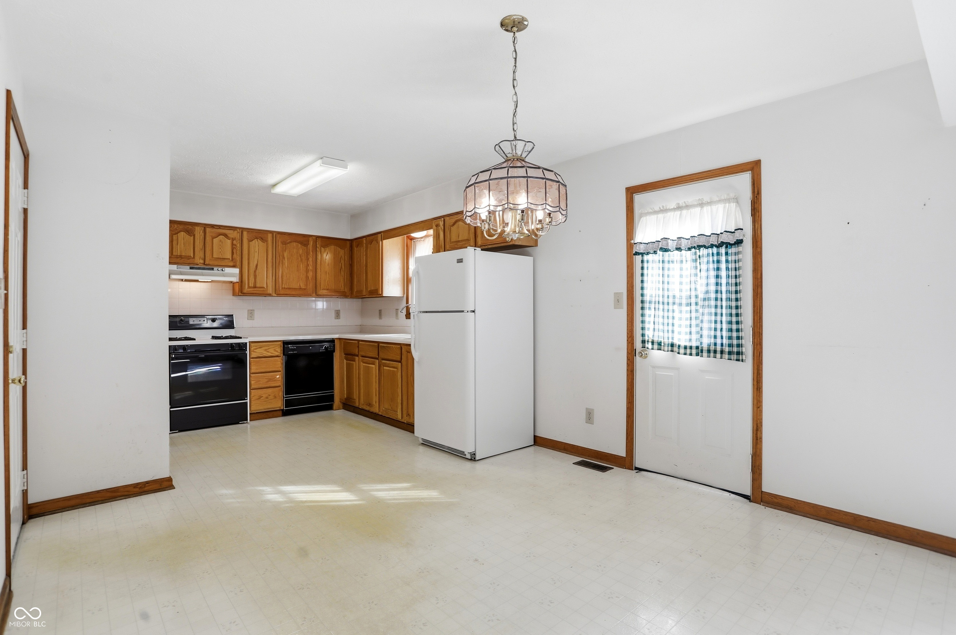 8530 Big Bend Road Martinsville, IN 46151 - Photo 16 of 52