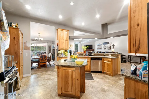 $825,000 | 11248 North Bruss Road, Rathdrum, ID 83858