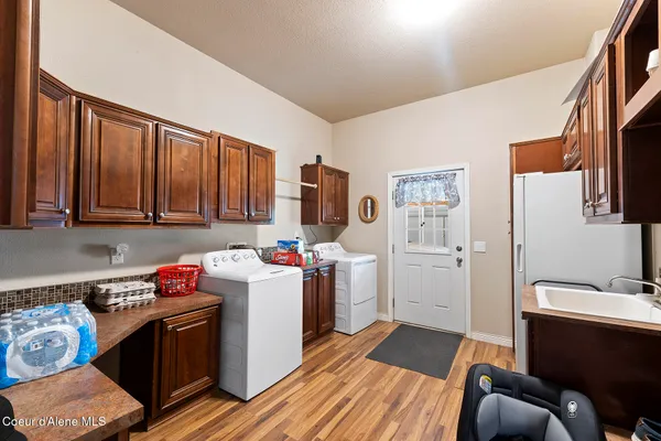 $825,000 | 11248 North Bruss Road, Rathdrum, ID 83858