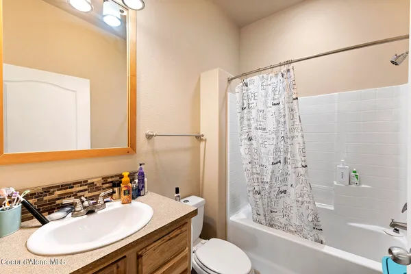 $825,000 | 11248 North Bruss Road, Rathdrum, ID 83858