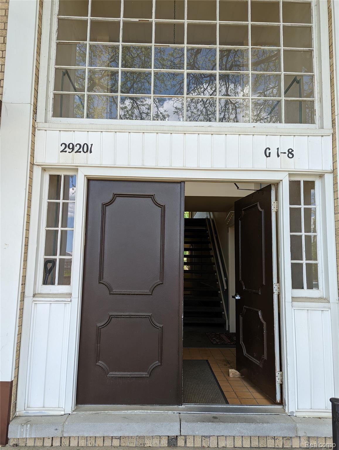 29201 Hayes Road, Unit 5 Warren, MI 48088 - Photo 1 of 20 Front Entry