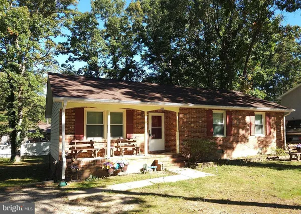 $1,950 | 303 Azalia Drive, Fredericksburg, VA 22408